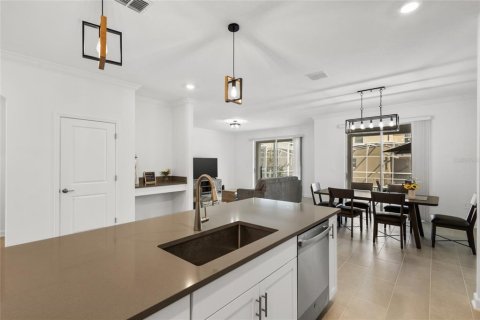 Villa ou maison à louer à Davenport, Floride: 6 chambres, 304.25 m2 № 2148563 - photo 15