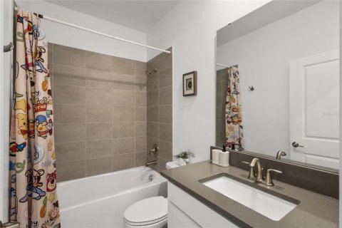 Villa ou maison à louer à Davenport, Floride: 6 chambres, 304.25 m2 № 2148563 - photo 30
