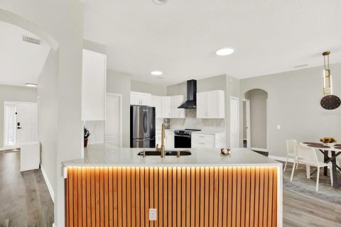 Villa ou maison à vendre à Wesley Chapel, Floride: 4 chambres, 219.81 m2 № 2432659 - photo 3