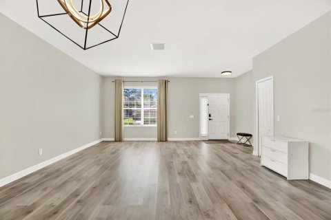 Villa ou maison à vendre à Wesley Chapel, Floride: 4 chambres, 219.81 m2 № 2432659 - photo 9