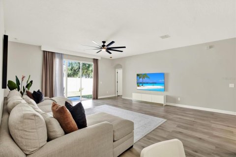 Villa ou maison à vendre à Wesley Chapel, Floride: 4 chambres, 219.81 m2 № 2432659 - photo 12