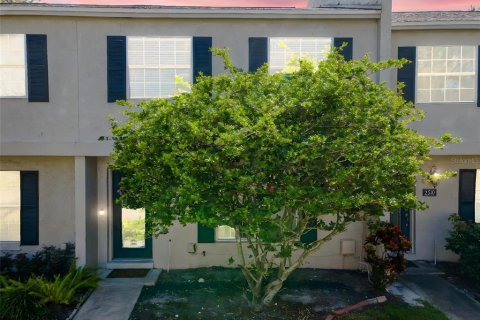 Touwnhouse à vendre à Tampa, Floride: 2 chambres, 118.91 m2 № 1913387 - photo 1