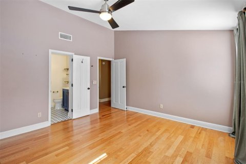 Touwnhouse à vendre à Tampa, Floride: 2 chambres, 118.91 m2 № 1913387 - photo 17