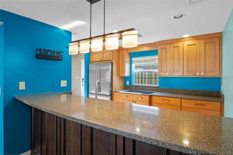 Touwnhouse à vendre à Tampa, Floride: 2 chambres, 118.91 m2 № 1913387 - photo 10