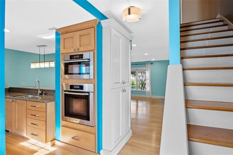 Touwnhouse à vendre à Tampa, Floride: 2 chambres, 118.91 m2 № 1913387 - photo 14