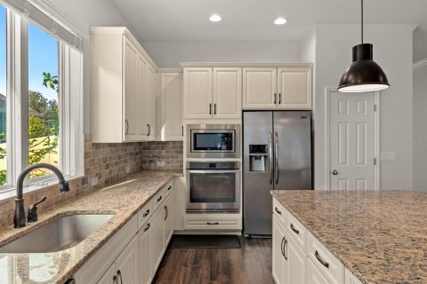 House in Brandon, Florida 4 bedrooms, 267.19 sq.m. № 1829178 - photo 5