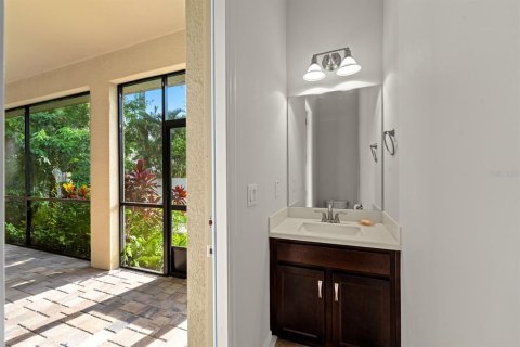 House in Brandon, Florida 4 bedrooms, 267.19 sq.m. № 1829178 - photo 29