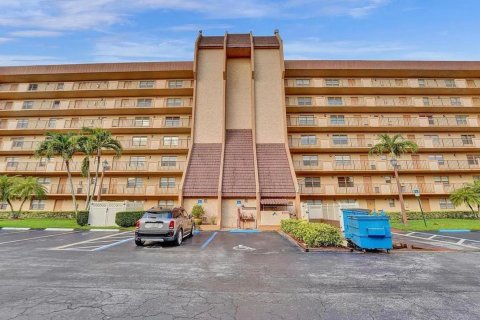 Condo in Davie, Florida, 1 bedroom  № 2182431 - photo 2