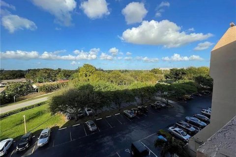Condo in Davie, Florida, 1 bedroom  № 2182431 - photo 4