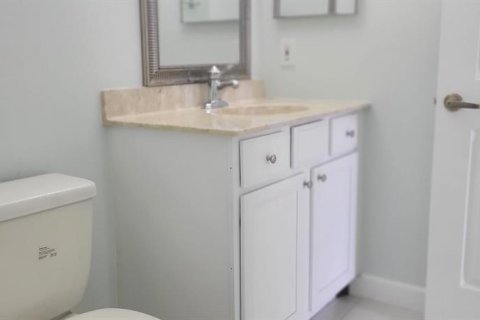 Apartamento en alquiler en Orlando, Florida, 3 dormitorios, 130.81 m2 № 2150584 - foto 17