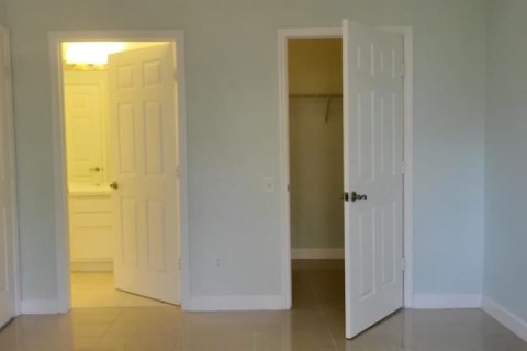 Apartamento en alquiler en Orlando, Florida, 3 dormitorios, 130.81 m2 № 2150584 - foto 11