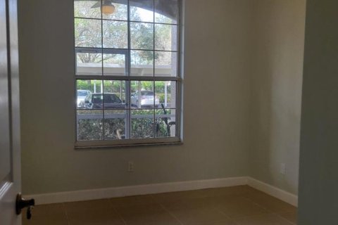 Apartamento en alquiler en Orlando, Florida, 3 dormitorios, 130.81 m2 № 2150584 - foto 15