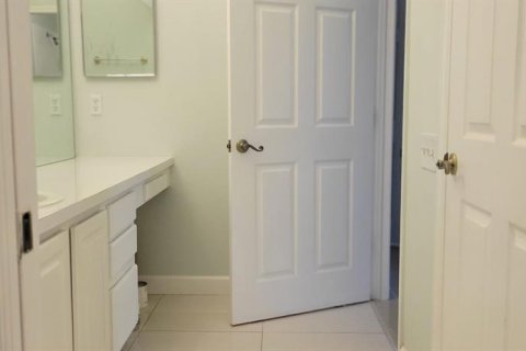 Apartamento en alquiler en Orlando, Florida, 3 dormitorios, 130.81 m2 № 2150584 - foto 13