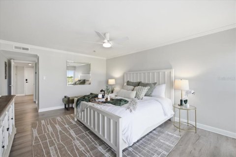 Condo in Saint Petersburg, Florida, 3 bedrooms № 2231189 - photo 23