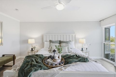 Condo in Saint Petersburg, Florida, 3 bedrooms № 2231189 - photo 22