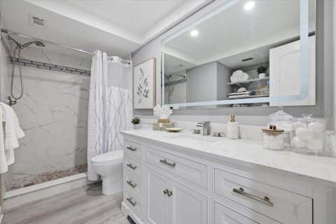 Condo in Saint Petersburg, Florida, 3 bedrooms № 2231189 - photo 25