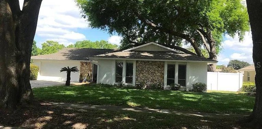 Villa ou maison à Altamonte Springs, Floride 3 chambres, 157.1 m2 № 2425325