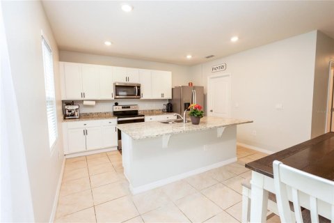 Villa ou maison à vendre à Tavares, Floride: 4 chambres, 225.94 m2 № 2348255 - photo 6