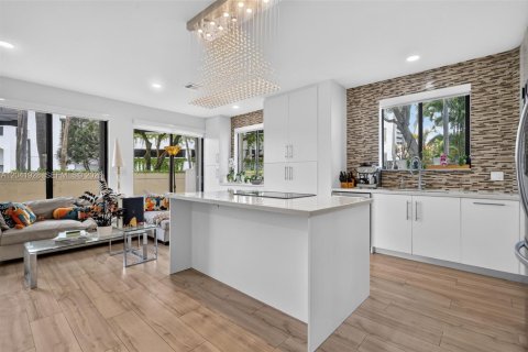 Condo in Aventura, Florida, 4 bedrooms  № 2186348 - photo 15