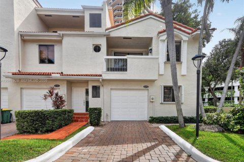 Condo in Aventura, Florida, 4 bedrooms  № 2186348