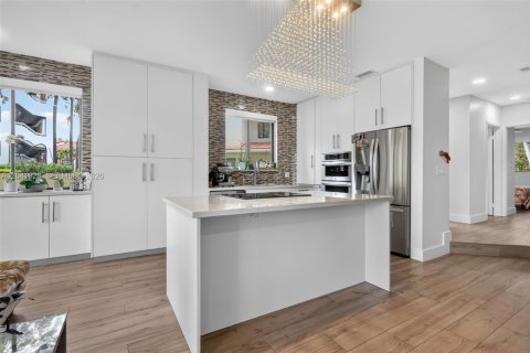 Condo in Aventura, Florida, 4 bedrooms  № 2186348 - photo 16