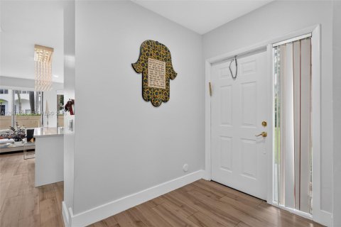 Condo in Aventura, Florida, 4 bedrooms  № 2186348 - photo 8