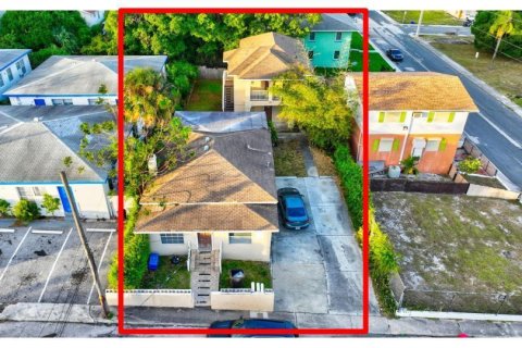 Immobilier commercial à West Palm Beach, Floride 252.32 m2 № 2154992