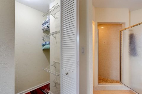 House in Ponce Inlet, Florida 4 bedrooms, 203.08 sq.m. № 1558834 - photo 24