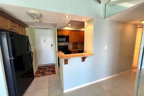 Condo in Clearwater, Florida, 1 bedroom  № 1911104 - photo 17