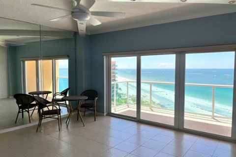 Condo in Clearwater, Florida, 1 bedroom  № 1911104 - photo 4