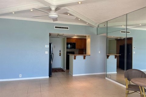 Condo in Clearwater, Florida, 1 bedroom  № 1911104 - photo 8
