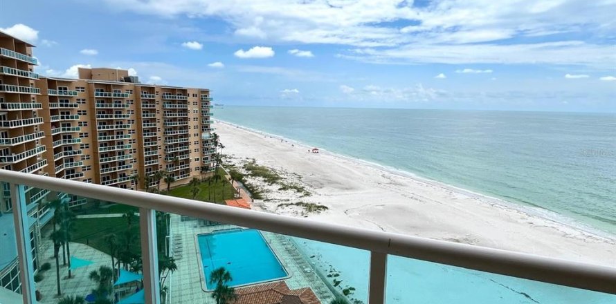 Condo in Clearwater, Florida, 1 bedroom № 1911104