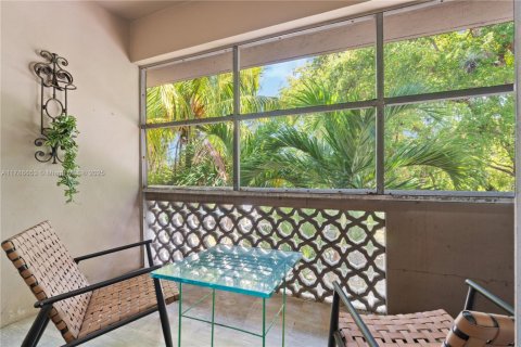 Copropriété à vendre à Coral Gables, Floride: 2 chambres, 69.49 m2 № 1727033 - photo 12
