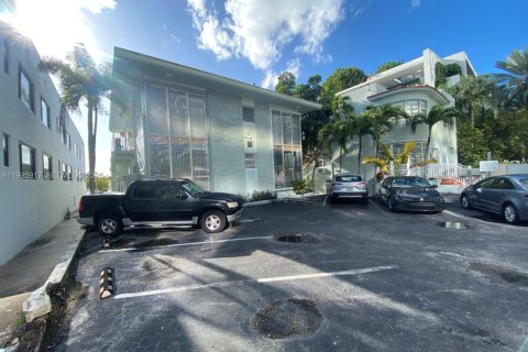 Снять в аренду квартиру в Серфсайд, Флорида № 2058953 - фото 9