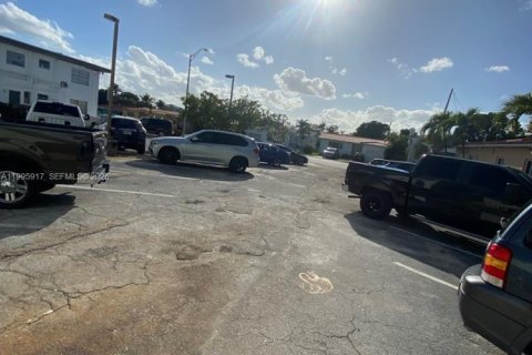 Снять в аренду квартиру в Серфсайд, Флорида № 2058953 - фото 10