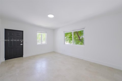 Apartment in Miami, Florida 1 bedroom № 2395065 - photo 7