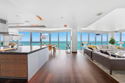 Condo in Miami Beach, Florida, 3 bedrooms № 2081345 - photo 7