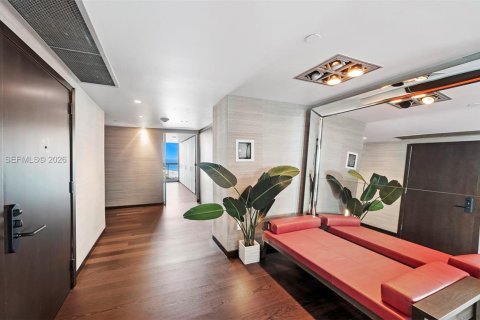 Condo in Miami Beach, Florida, 3 bedrooms № 2081345 - photo 29