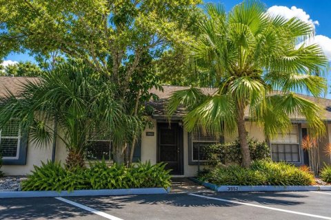 House in Largo, Florida 2 bedrooms, 96.25 sq.m. № 2152026