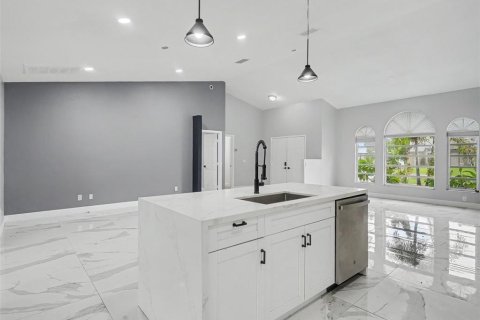 Villa ou maison à vendre à Punta Gorda, Floride: 3 chambres, 171.68 m2 № 2312831 - photo 11