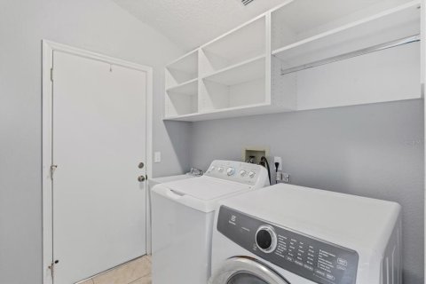 Casa en venta en Bradenton, Florida, 3 dormitorios, 225.75 m2 № 1800051 - foto 20