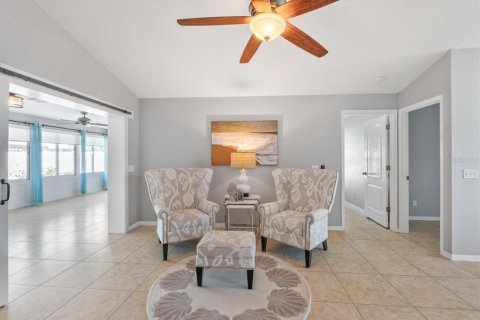 Casa en venta en Bradenton, Florida, 3 dormitorios, 225.75 m2 № 1800051 - foto 5