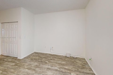 Adosado en alquiler en Homestead, Florida, 3 dormitorios, 134.89 m2 № 1956035 - foto 5