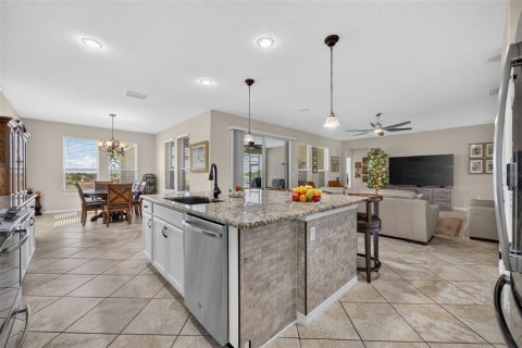 Villa ou maison à vendre à Groveland, Floride: 3 chambres, 221.01 m2 № 2423679 - photo 18