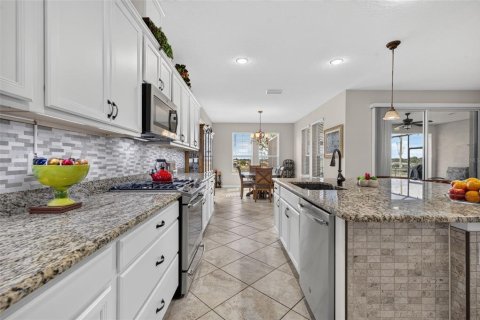 Villa ou maison à vendre à Groveland, Floride: 3 chambres, 221.01 m2 № 2423679 - photo 17
