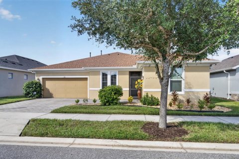 Villa ou maison à vendre à Groveland, Floride: 3 chambres, 221.01 m2 № 2423679 - photo 2