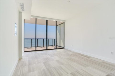 Condo in Tampa, Florida, 3 bedrooms № 2231697 - photo 16