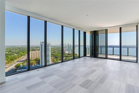 Condo in Tampa, Florida, 3 bedrooms № 2231697 - photo 6