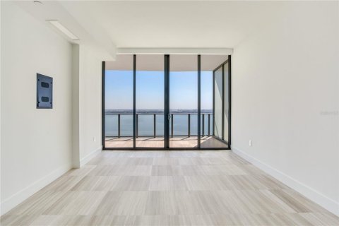 Condo in Tampa, Florida, 3 bedrooms № 2231697 - photo 18
