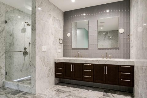 Condo in Tampa, Florida, 3 bedrooms № 2231697 - photo 21